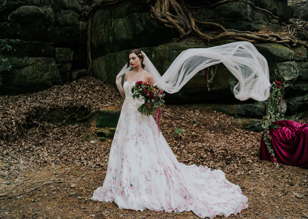 Snow-White-Wedding-Inspiration-Joasis-Photography-25.jpg